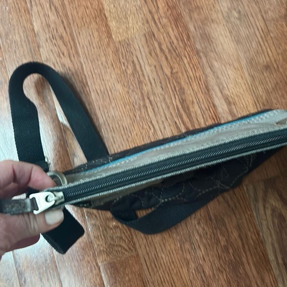 Fossil Key-Per Quilted Metallic Gray Leather Crossbody - Picture 12 of 16